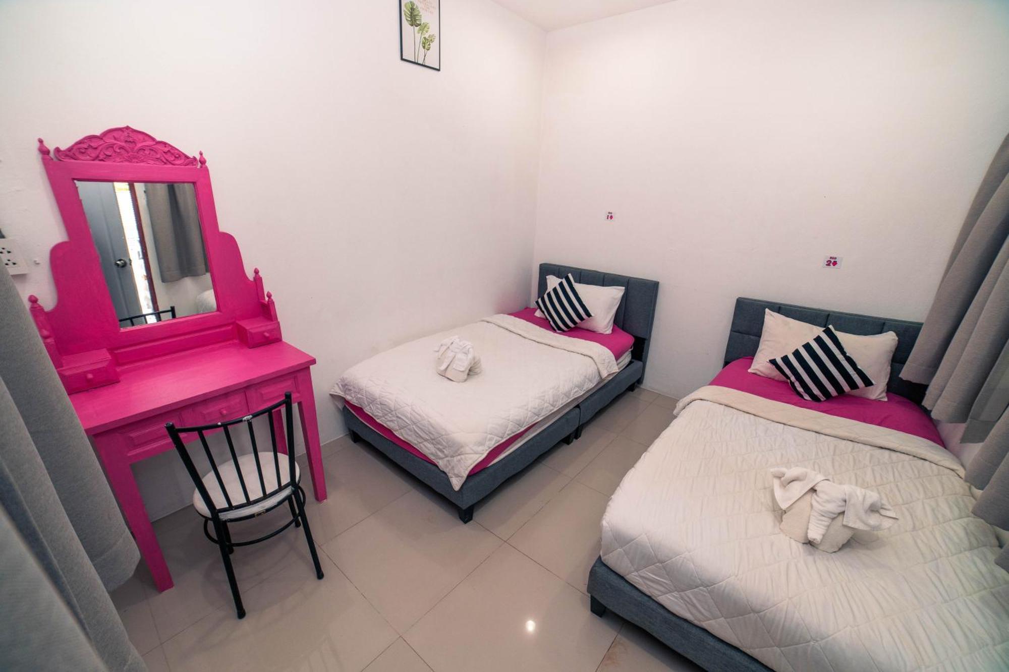 Arena Boutique Hotel Female Only 通萨拉 外观 照片
