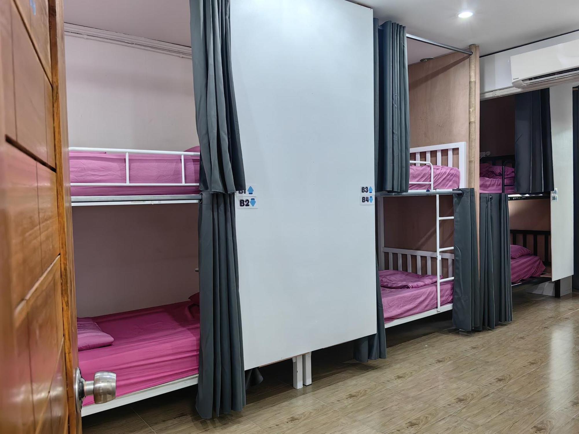 Arena Boutique Hotel Female Only 通萨拉 外观 照片